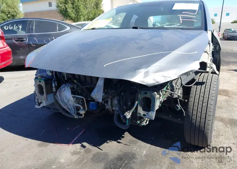 2018 Hyundai Elantra Se from USA, damaged, VIN 5NPD74LF1JH299037